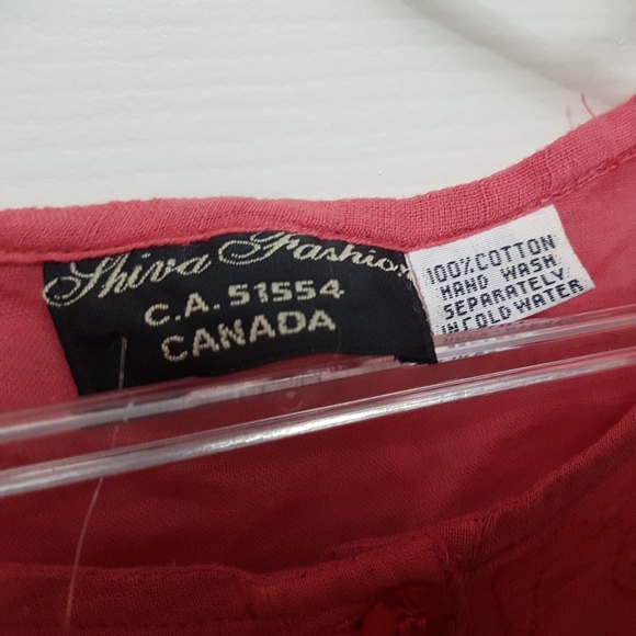 Shiva Fashions Blouse Sz. XL Red Canada - Picture 3 of 5